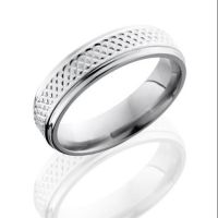 mens-wedding-band-Simsbury-CT-Bill-Selig-Jewelers-LASH-titanium-6FGETIGHTWEAVE-Polish