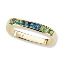 gemstone-ring-cirque-Jane-Taylor-square-ring-with-square-blue-and-green-sapphires-yellow-gold