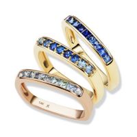gemstone-ring-cirque-Jane-Taylor-square-rings-with-square-and-round-blue-and-grey-sapphires-yellow-and-rose-gold