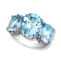 gemstone-ring-rosebud-Jane-Taylor-R911-three-stone-blue-topaz-white-gold