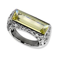 gemstone-ring-rosebud-Jane-Taylor-R95E-ring-lemon-quartz-large-baguette-bar-ring-blackened-gold